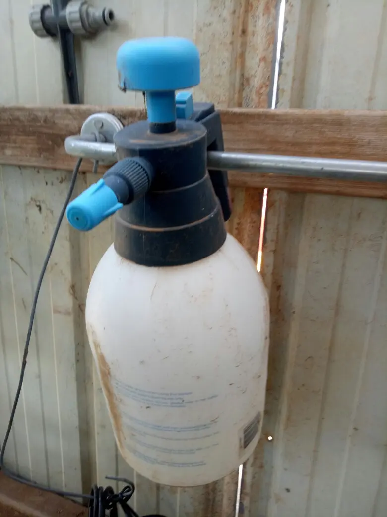 2 Litre Manual Sprayer Item 403057