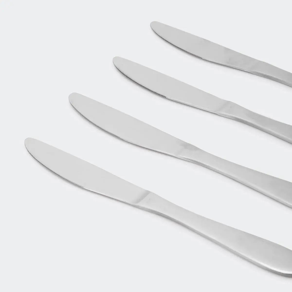 Set of 4 Maddison Knives