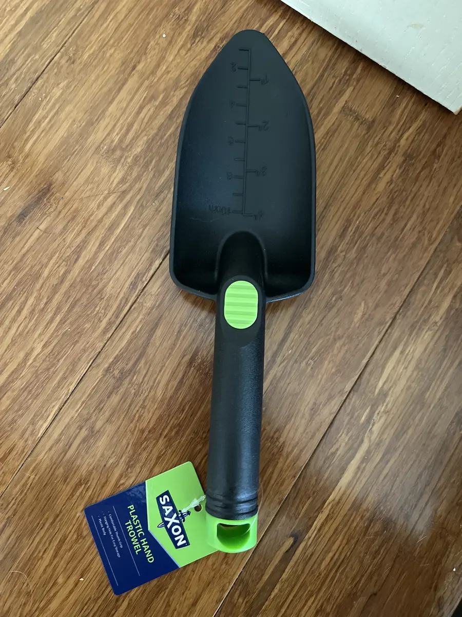 Saxon Plastic Hand Trowel