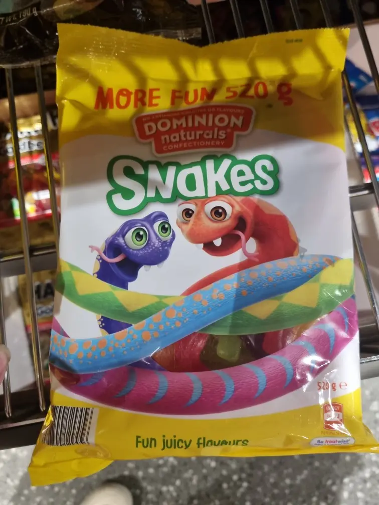 ALDI Dominion Snakes Refresh 520g