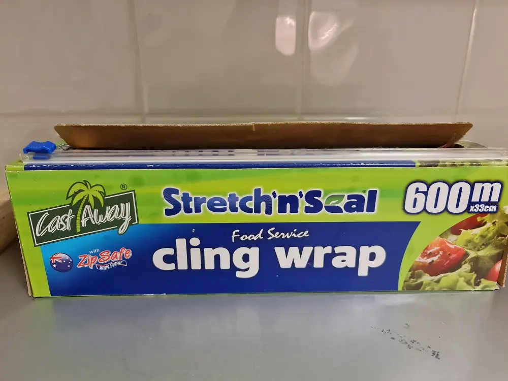 CATO FOOD WRAP CLING FILM With Dispenser 330mm 600m