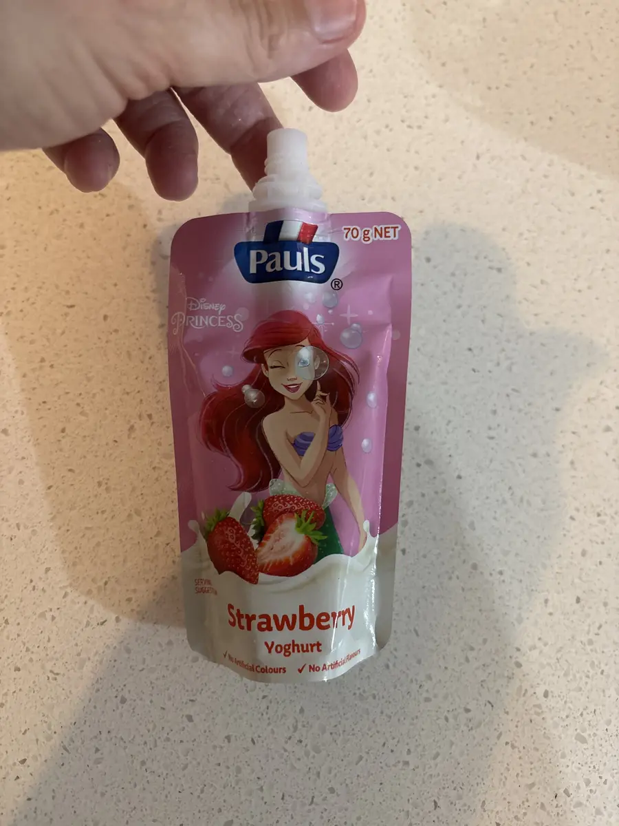 Strawberry Yoghurt Pouch 70g