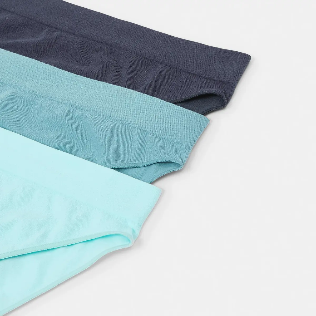 3 Pack Seamfree Cotton Bikini Briefs