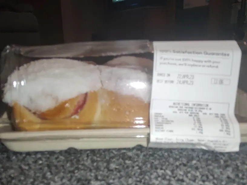 WOOLWORTHS Mini Raspberry Scroll 6pk