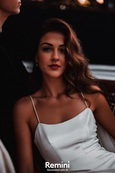 Esra Oz avatar