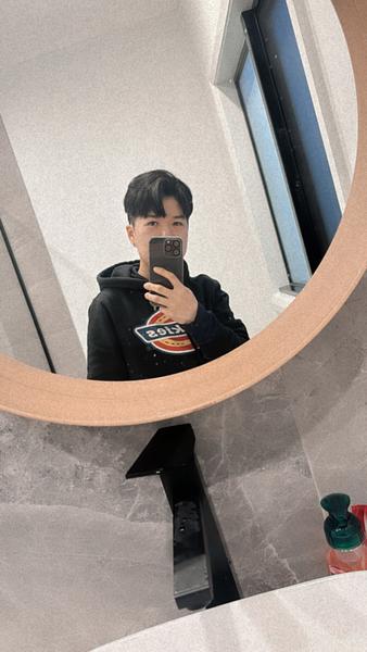 Yin hung Lee avatar
