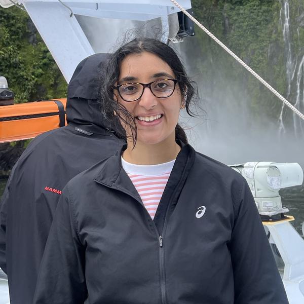 Niti Shopper avatar